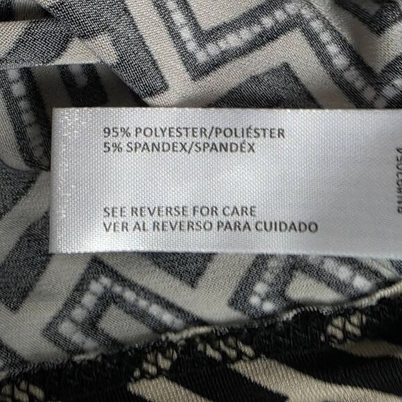 80 Park XL Geometric Sleeveless Blouse Black White - Picture 5 of 6